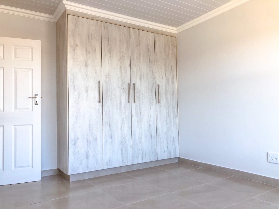 To Let 3 Bedroom Property for Rent in Dana Bay Western Cape